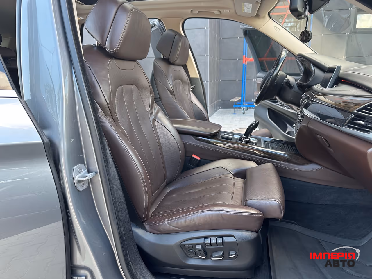BMW X5 - фото 32