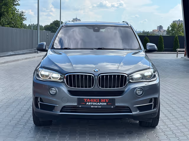 BMW X5 - фото 4