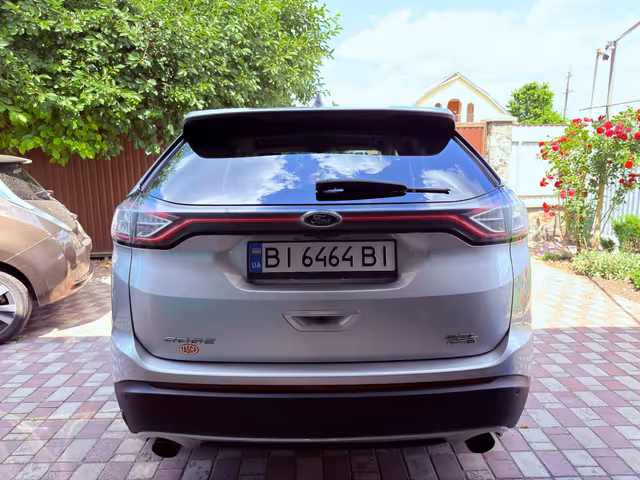 Ford Edge - фото 3