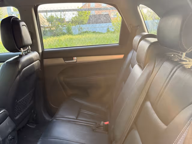 Kia Sorento - фото 4