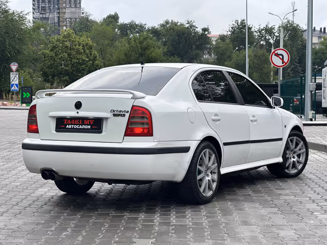 Skoda Octavia RS - фото 2