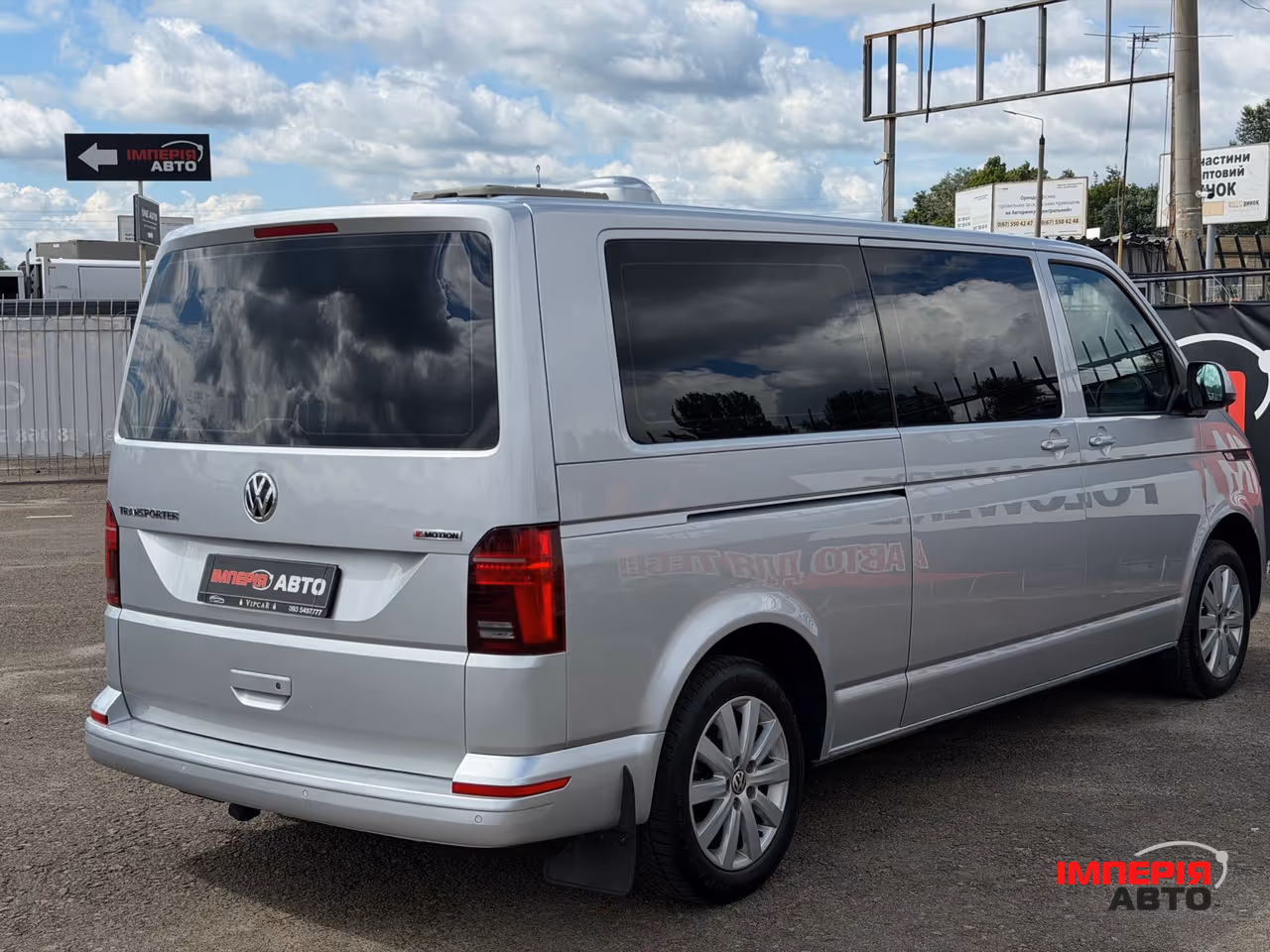 Volkswagen Transporter - фото 9