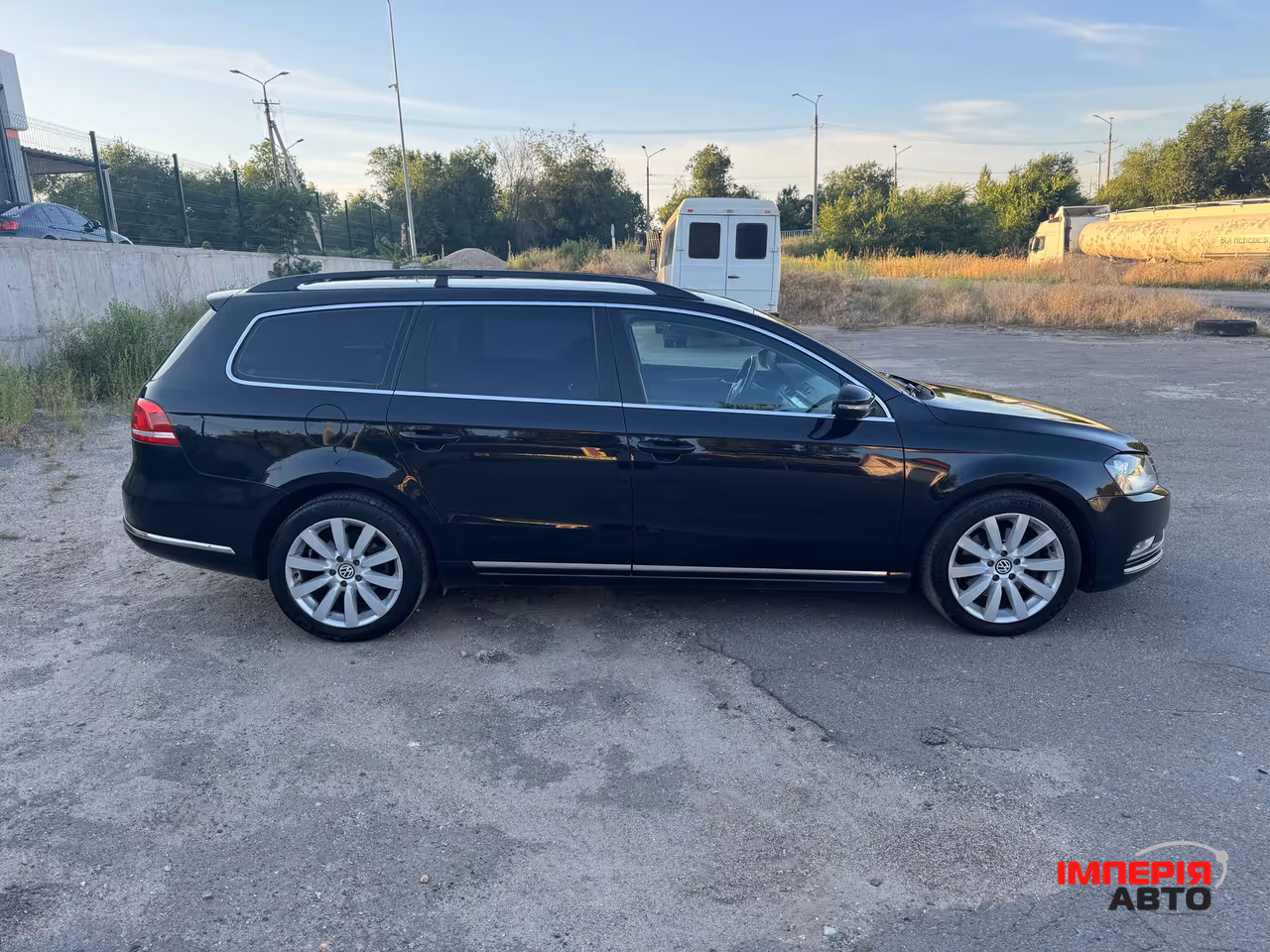 Volkswagen Passat - фото 5