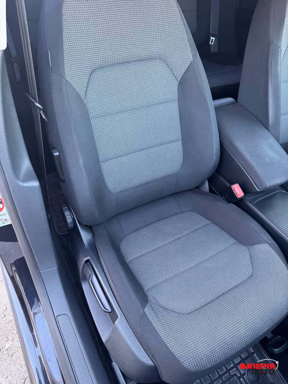 Volkswagen Passat - фото 22