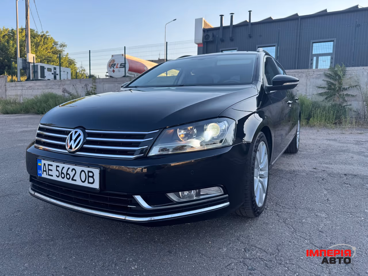 Volkswagen Passat - фото 3