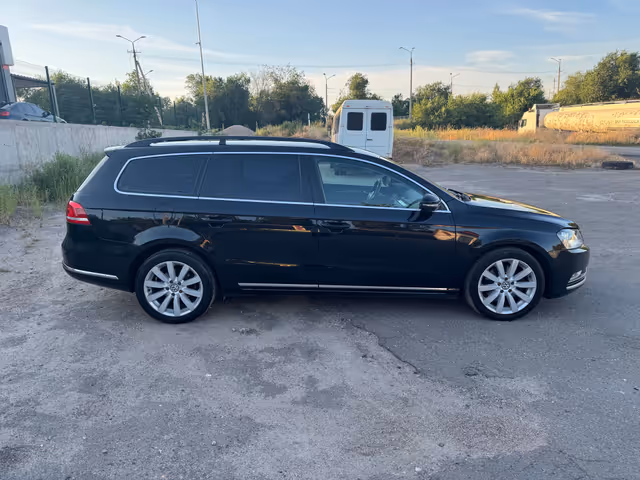 Volkswagen Passat - фото 5