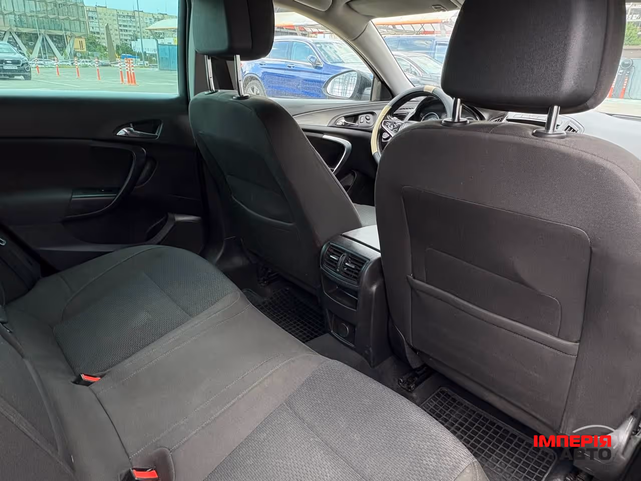 Opel Insignia - фото 2