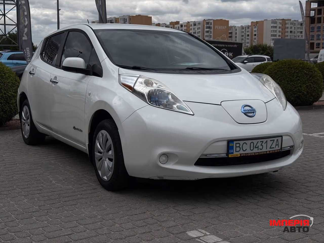 Nissan Leaf - фото 1