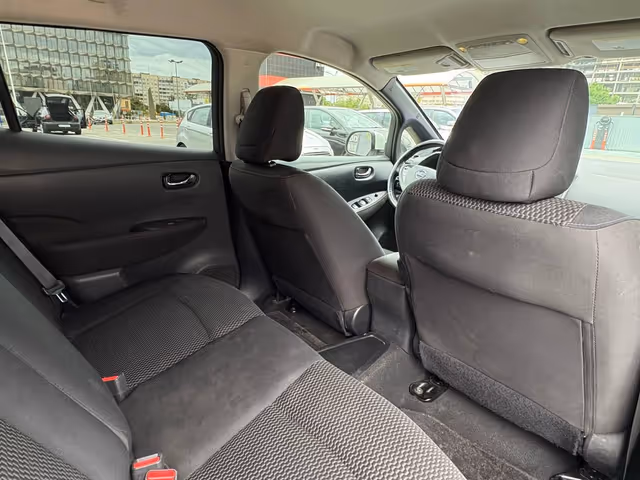 Nissan Leaf - фото 4