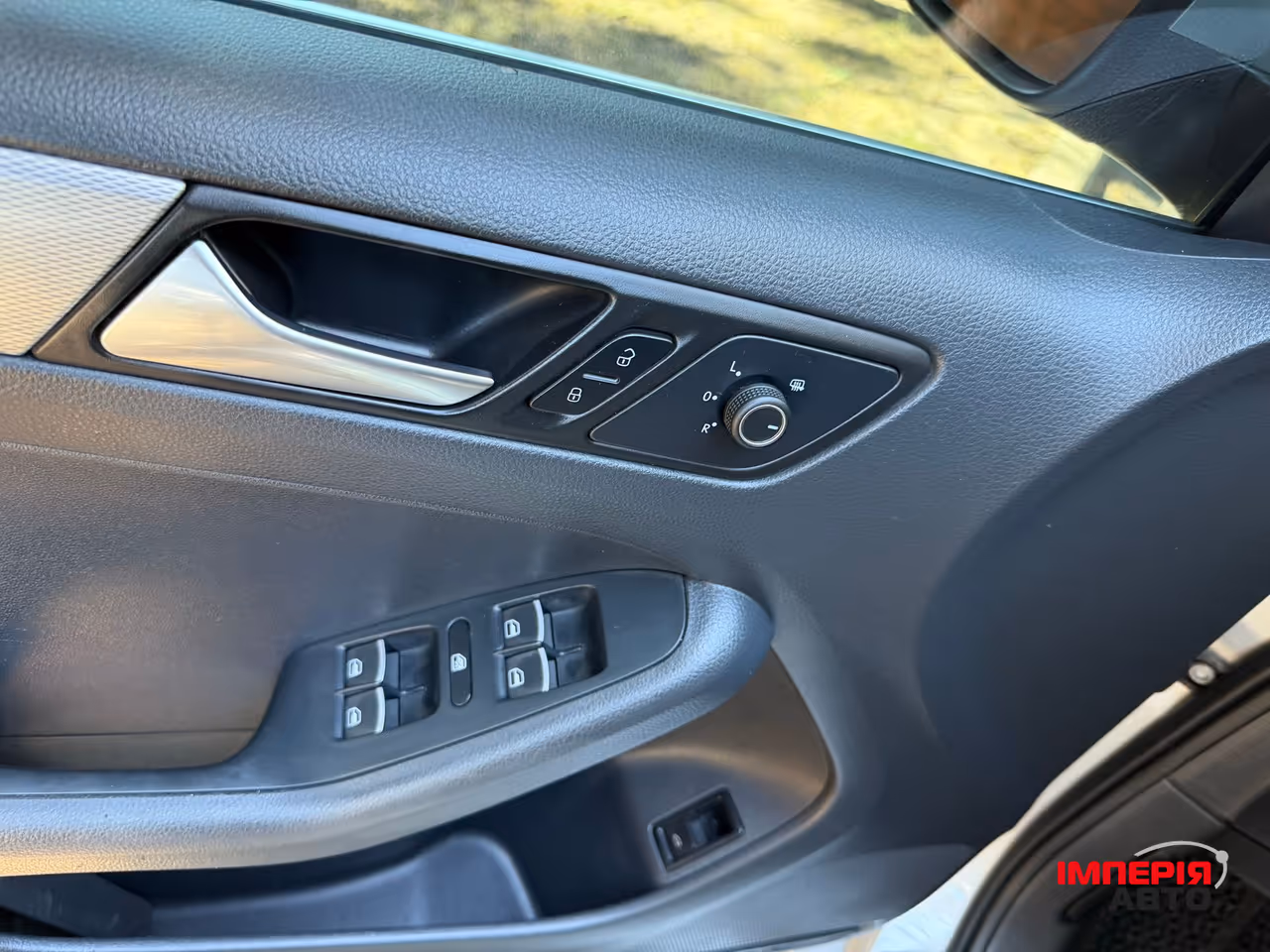Volkswagen Jetta - фото 9