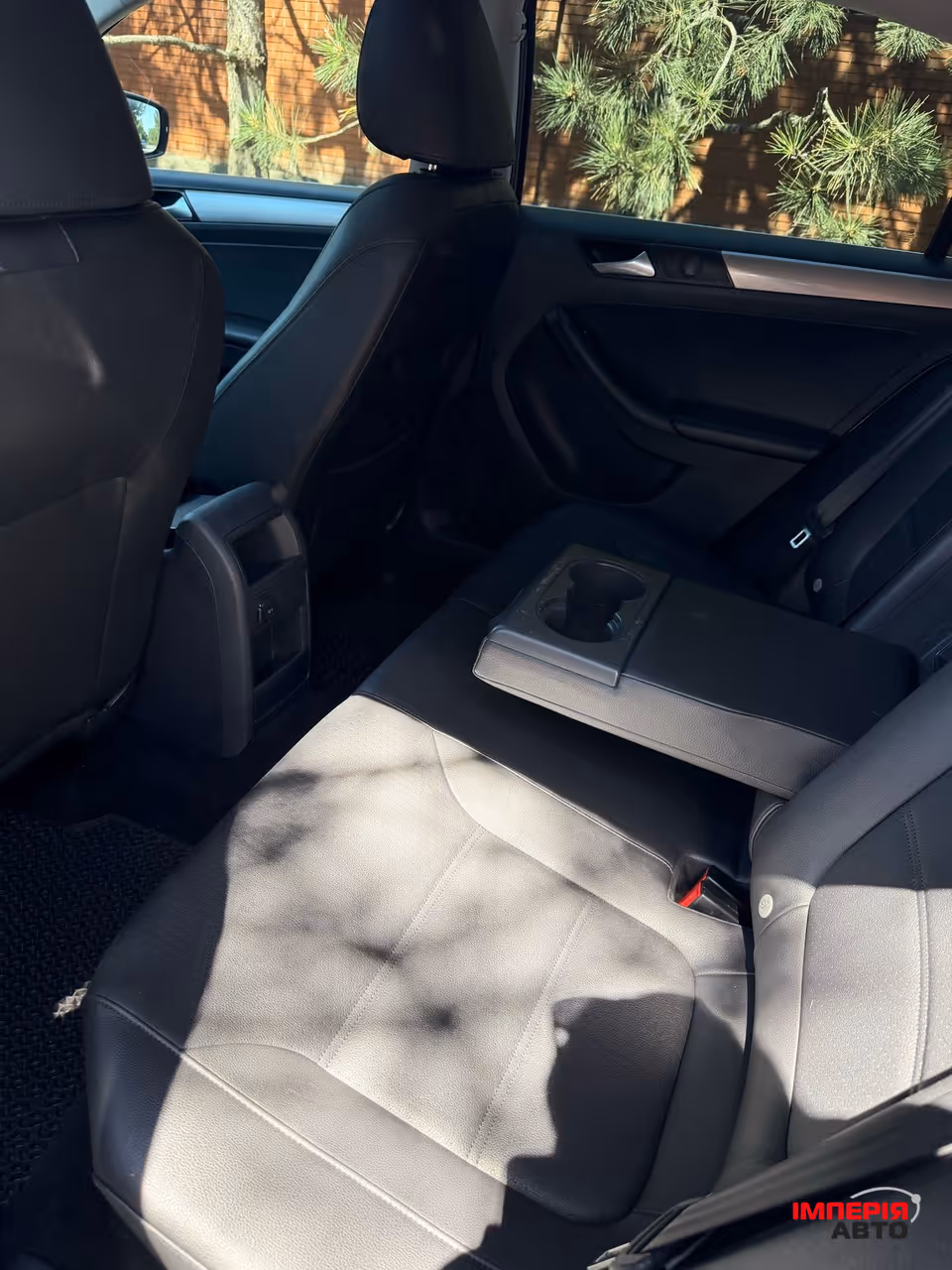 Volkswagen Jetta - фото 13