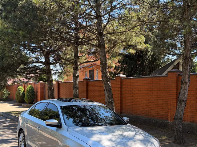 Volkswagen Jetta - фото 2