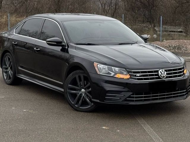 Volkswagen Passat (North America and China) - фото 1