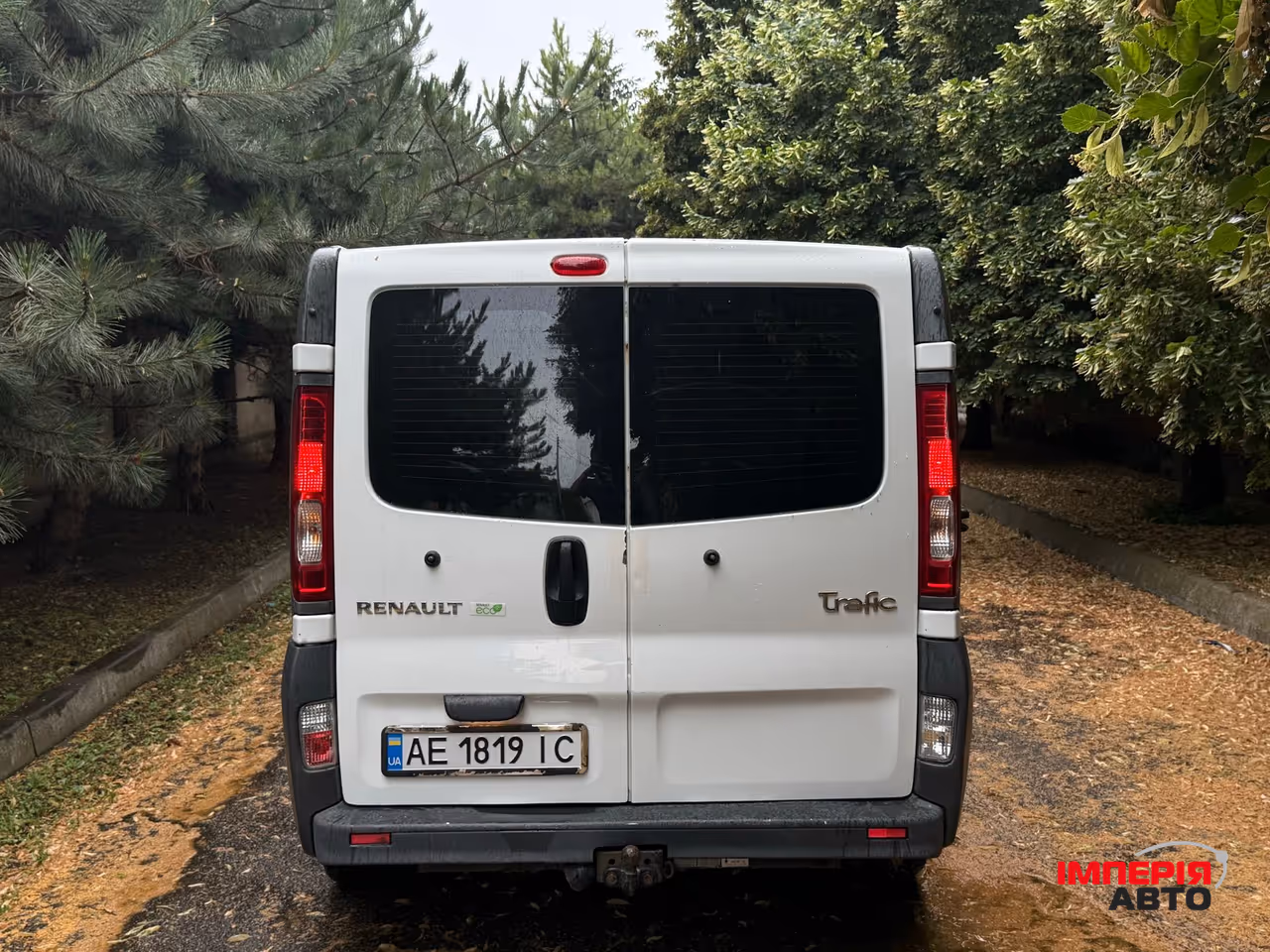 Renault Trafic - фото 9