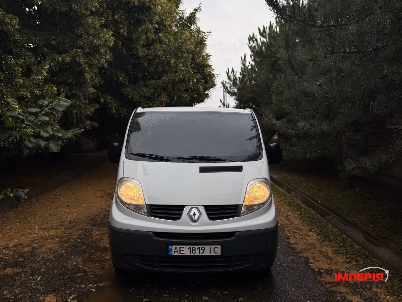 Renault Trafic - фото 2