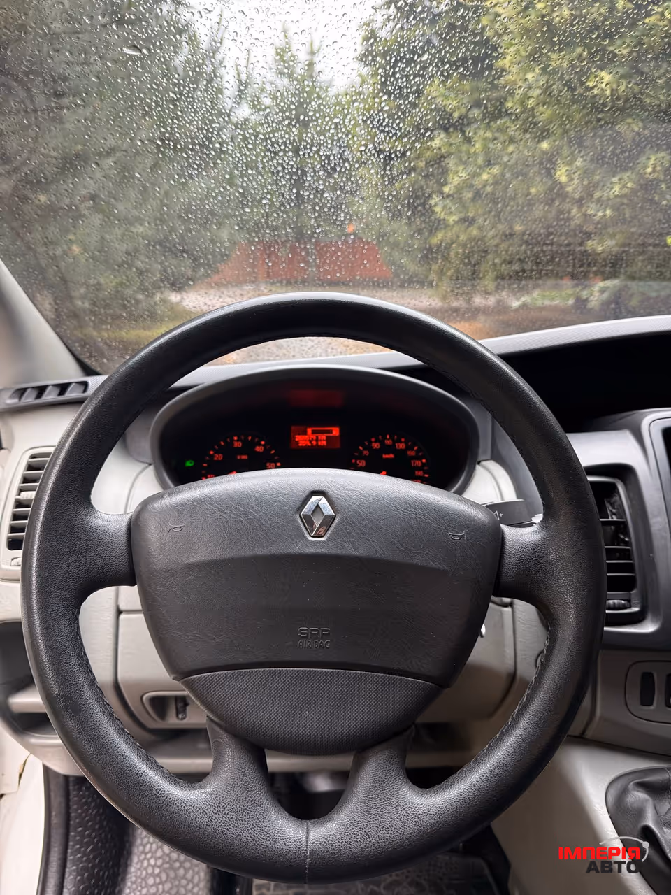 Renault Trafic - фото 6