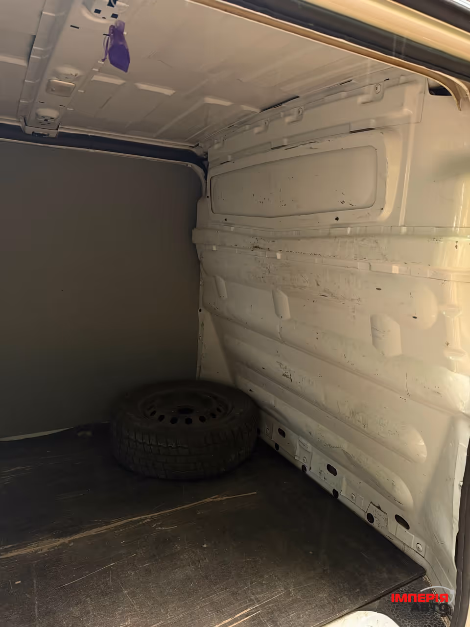 Renault Trafic - фото 14