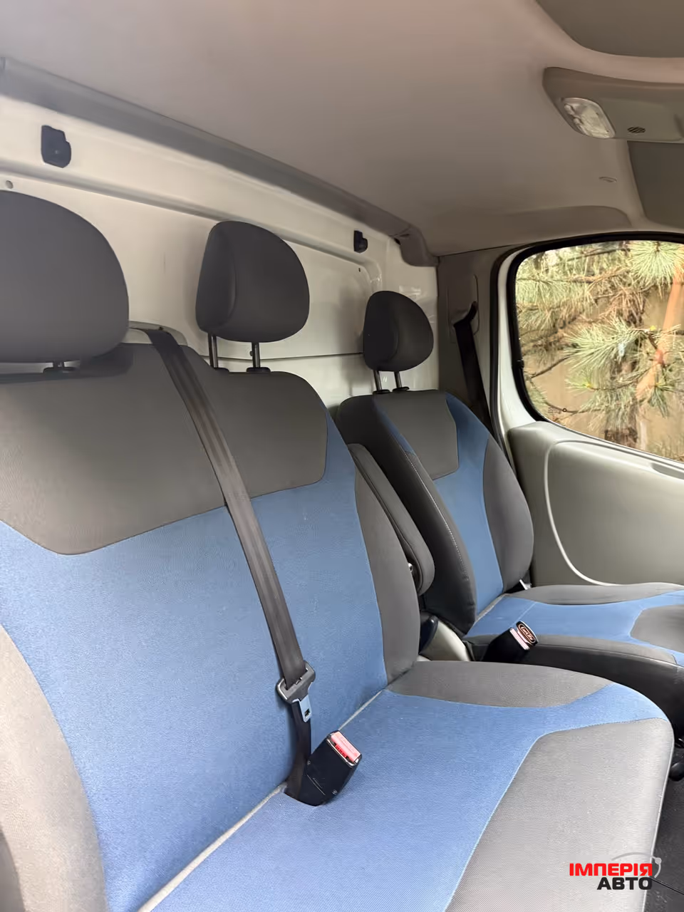 Renault Trafic - фото 17