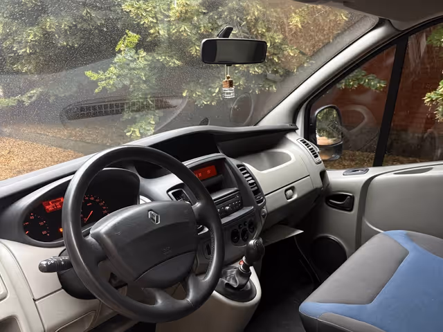 Renault Trafic - фото 5