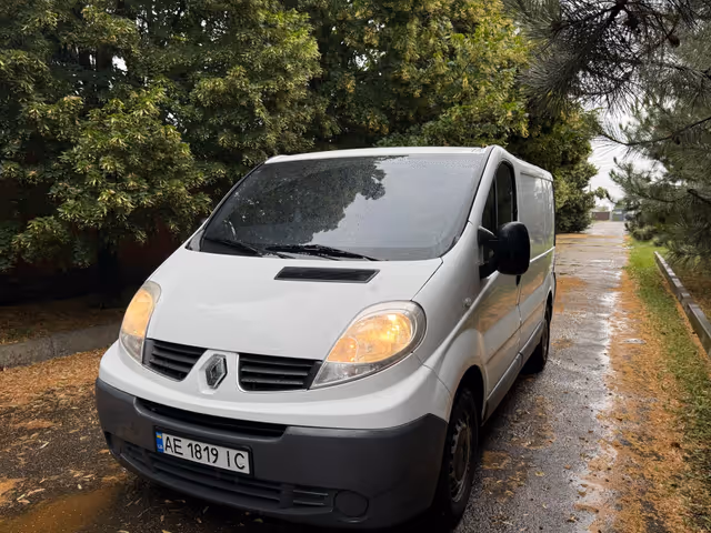 Renault Trafic - фото 4