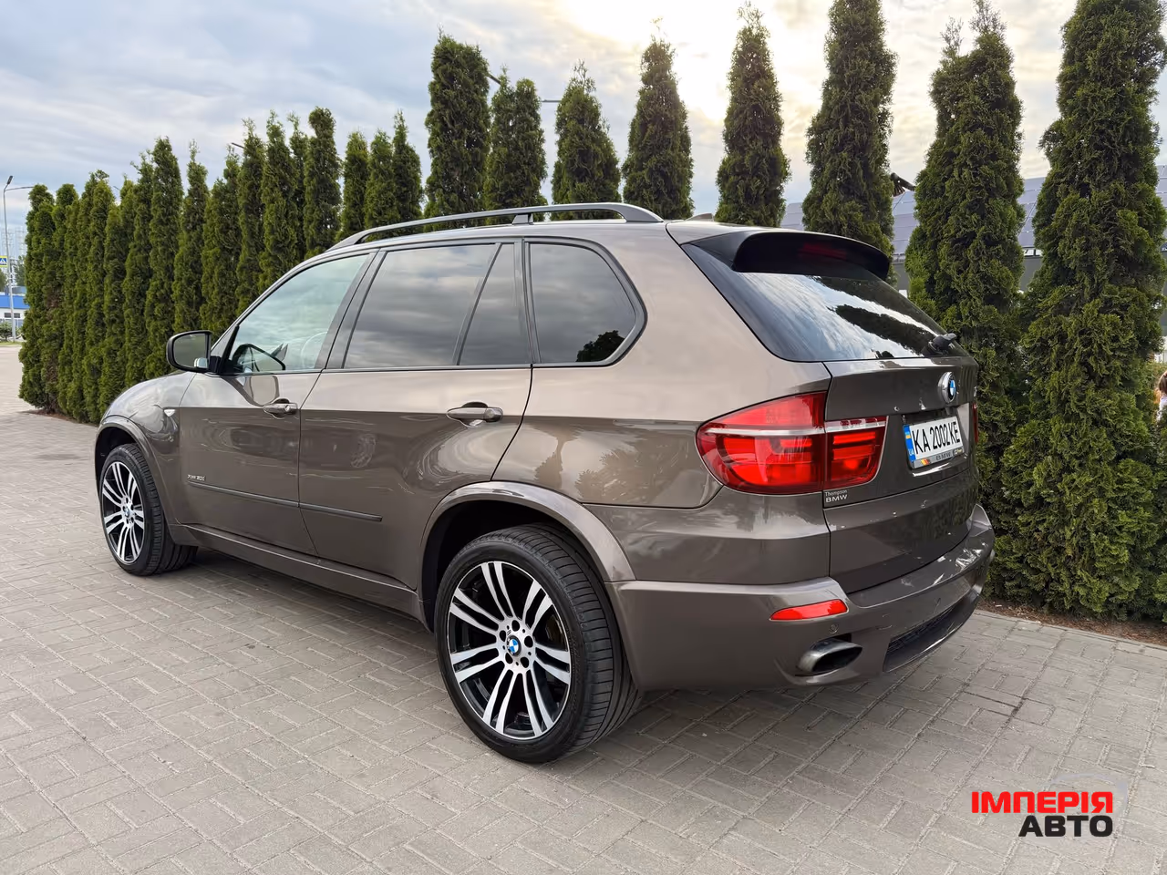 BMW X5 - фото 8