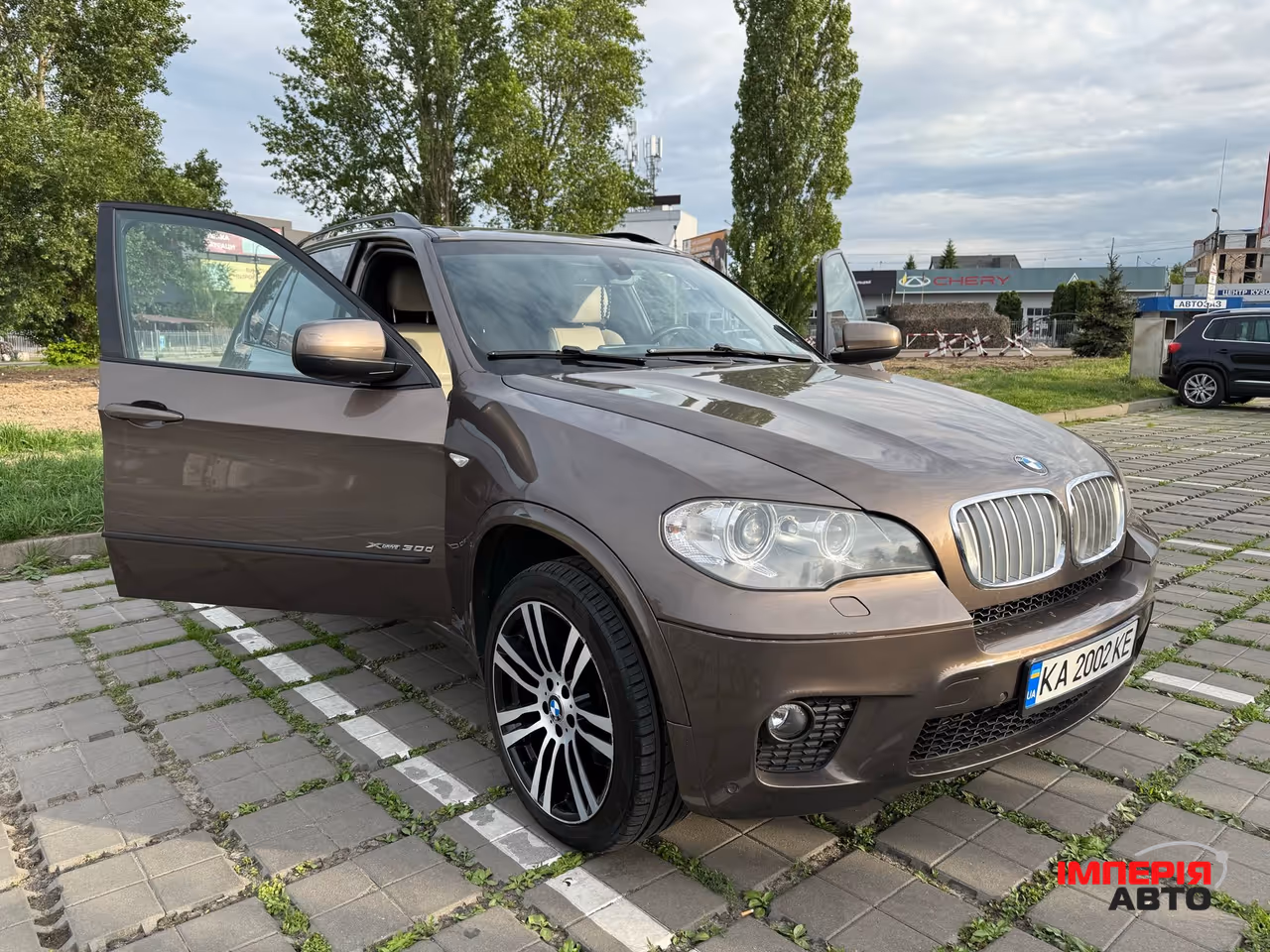BMW X5 - фото 10