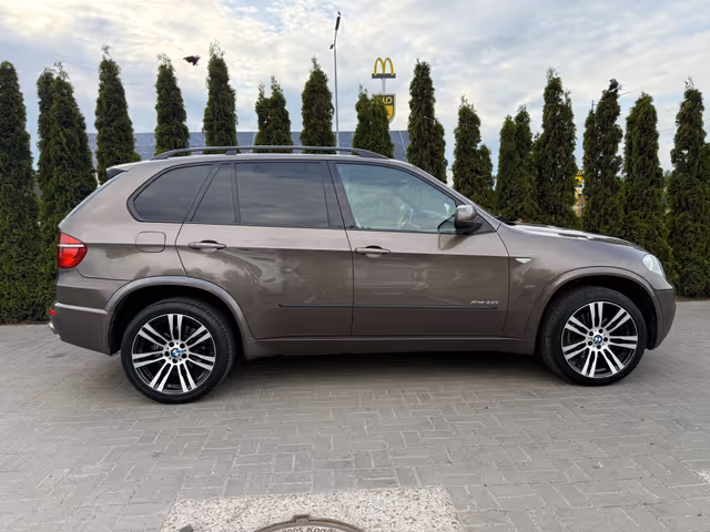 BMW X5 - фото 4