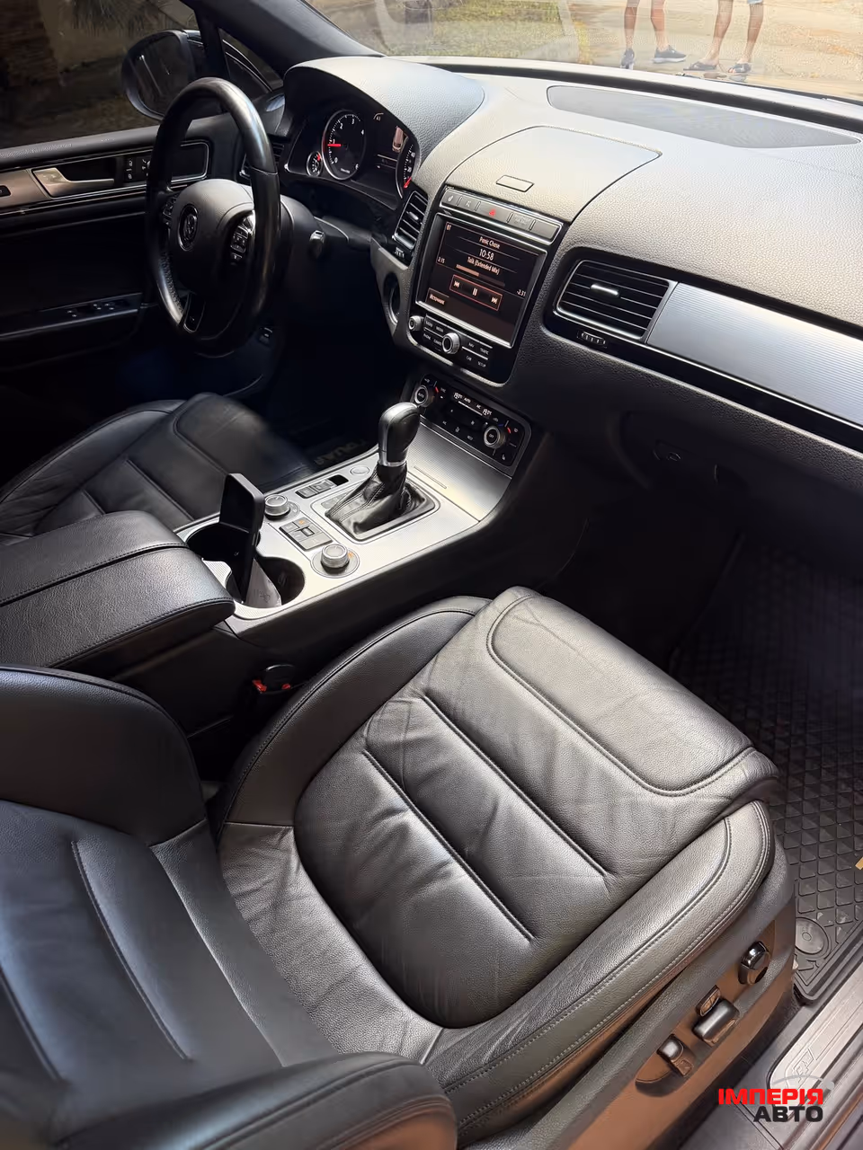 Volkswagen Touareg - фото 17