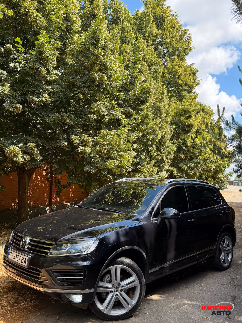 Volkswagen Touareg - фото 2