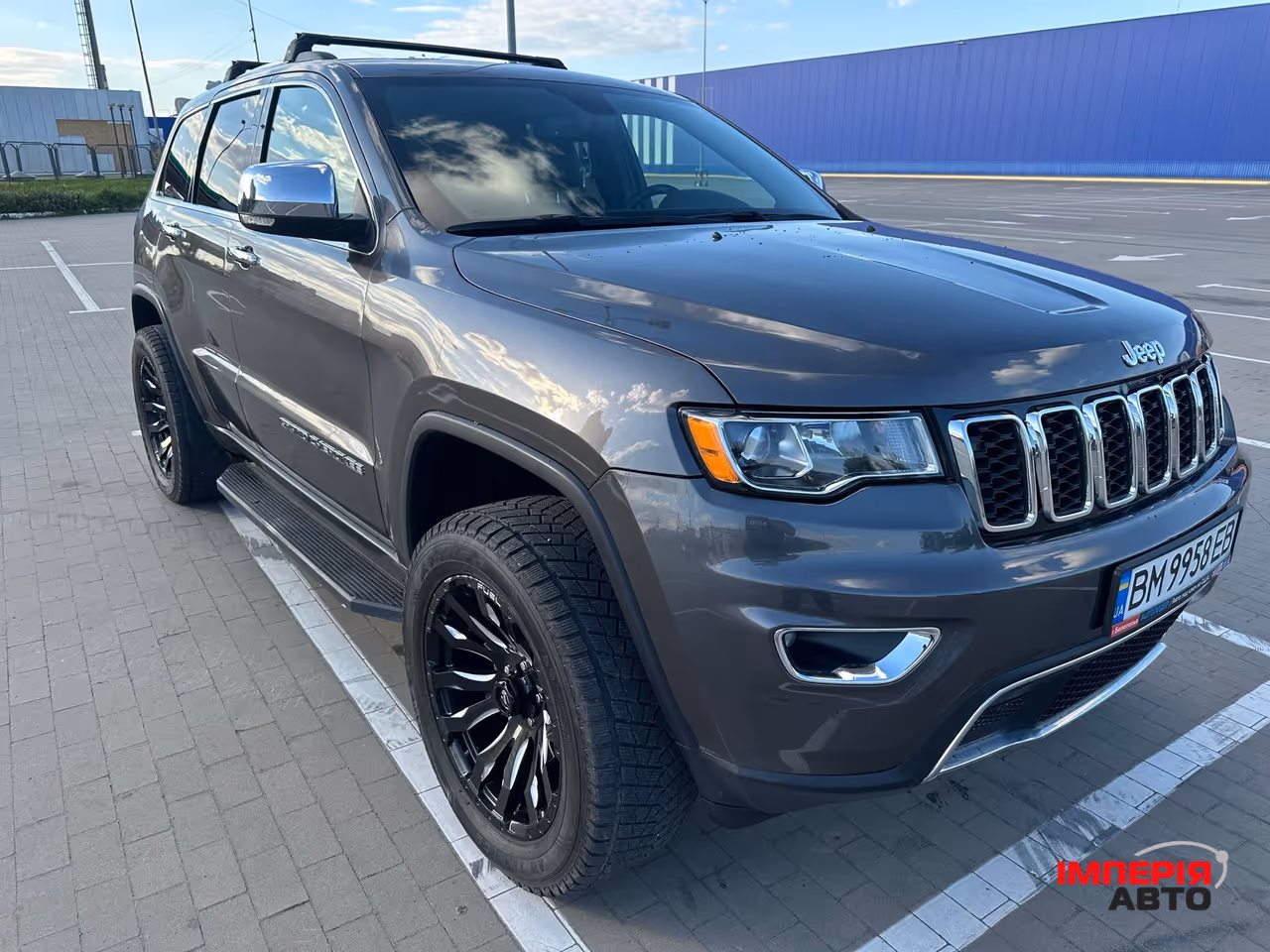 Jeep Grand Cherokee - фото 16