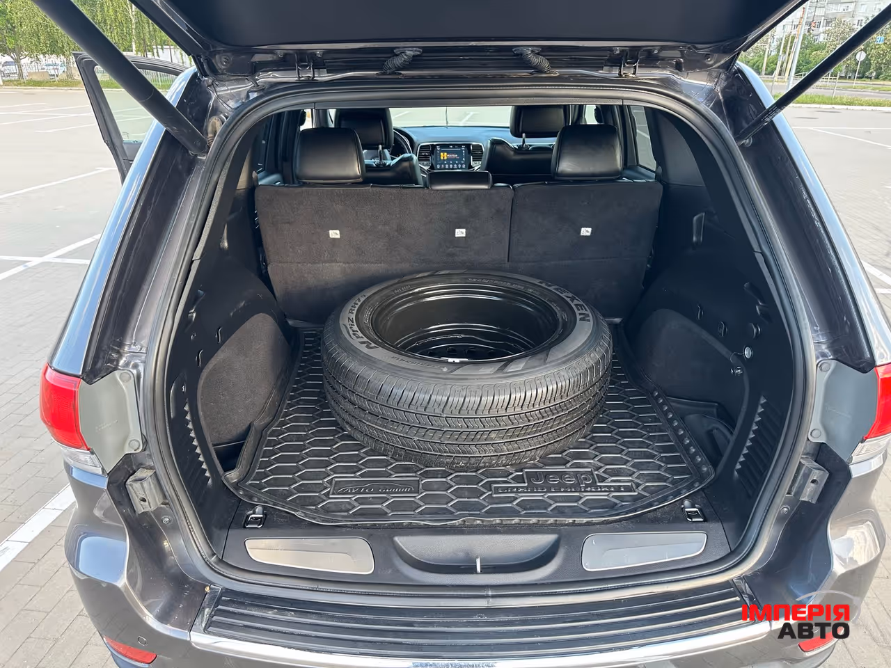 Jeep Grand Cherokee - фото 4