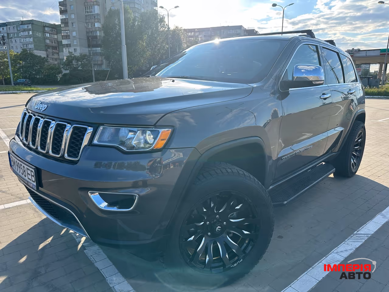 Jeep Grand Cherokee - фото 2
