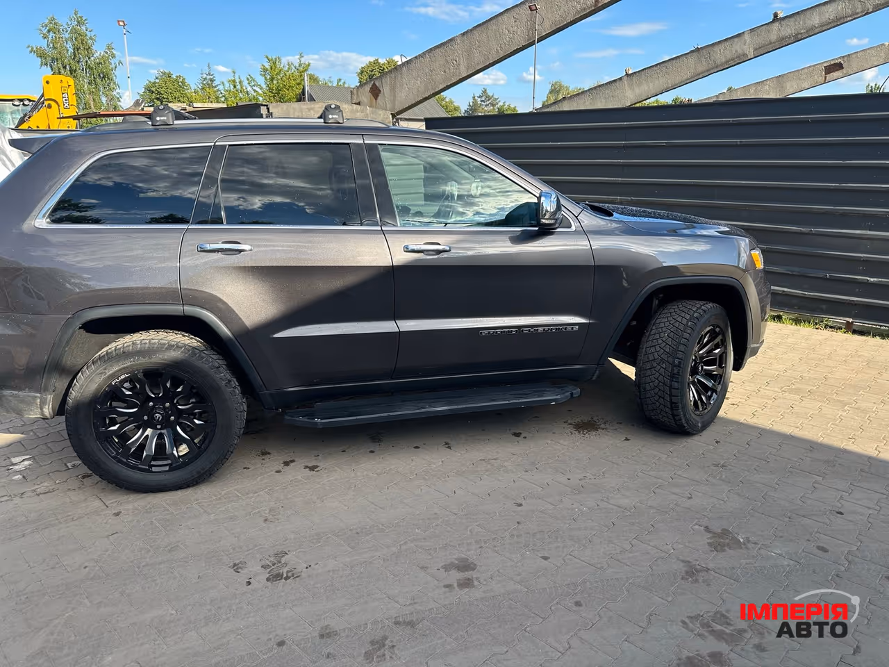 Jeep Grand Cherokee - фото 14