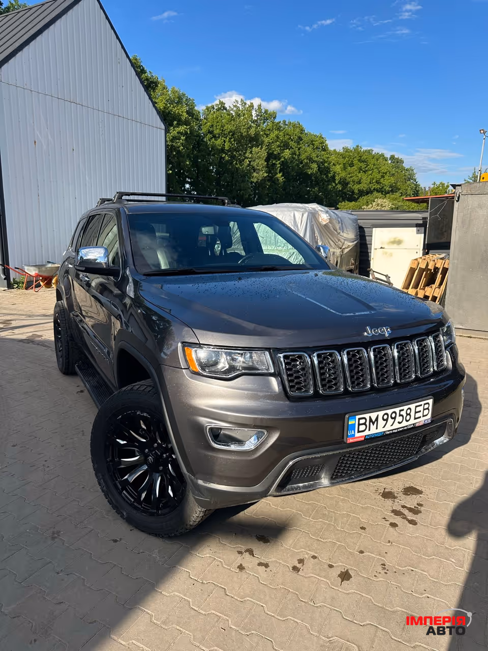 Jeep Grand Cherokee - фото 12