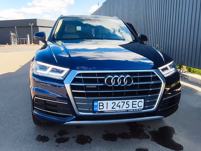Audi Q5 - фото 1