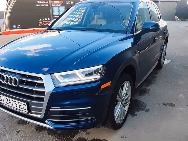 Audi Q5 - фото 2