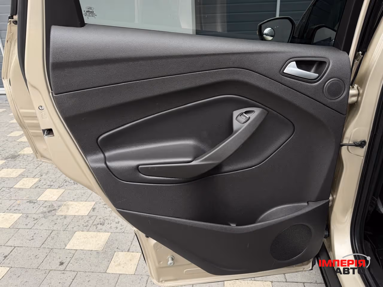 Ford Escape - фото 27
