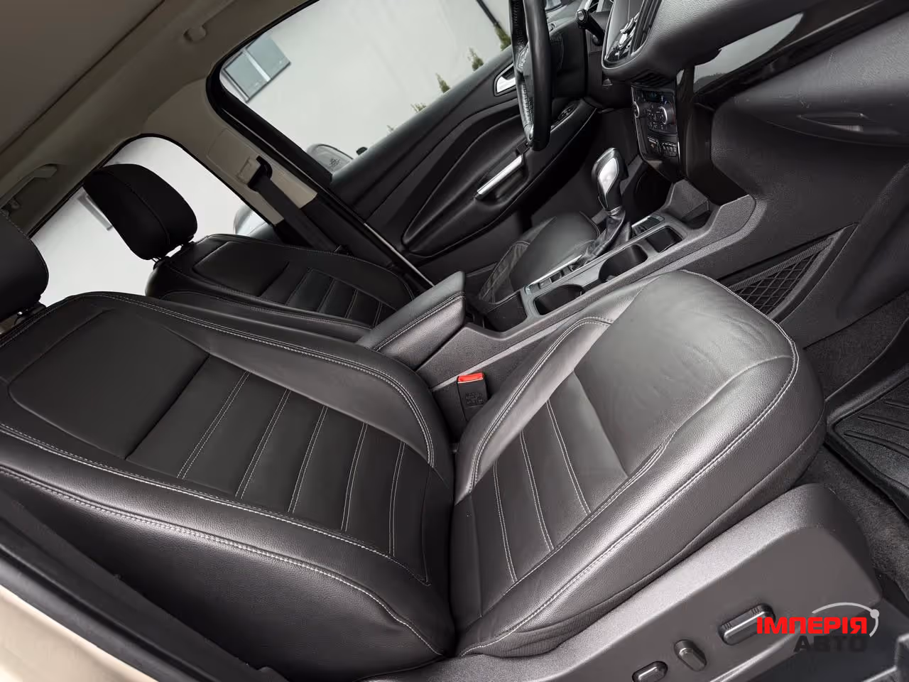 Ford Escape - фото 40