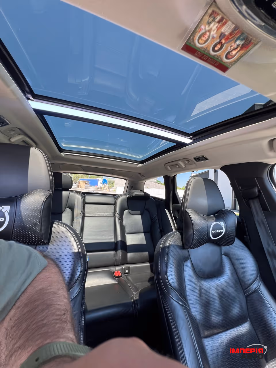 Volvo V90 Cross Country - фото 25