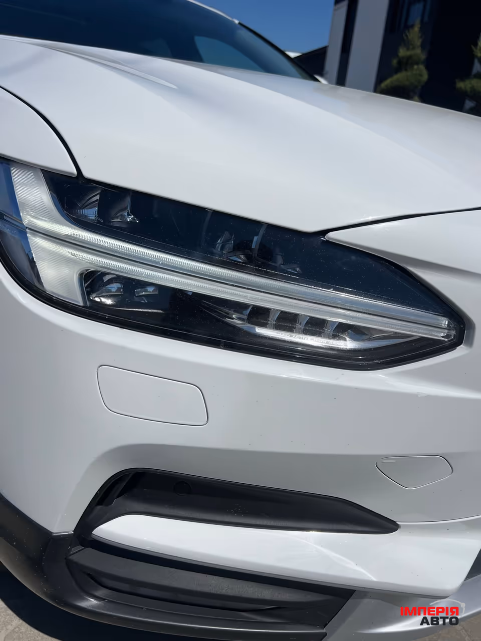 Volvo V90 Cross Country - фото 9