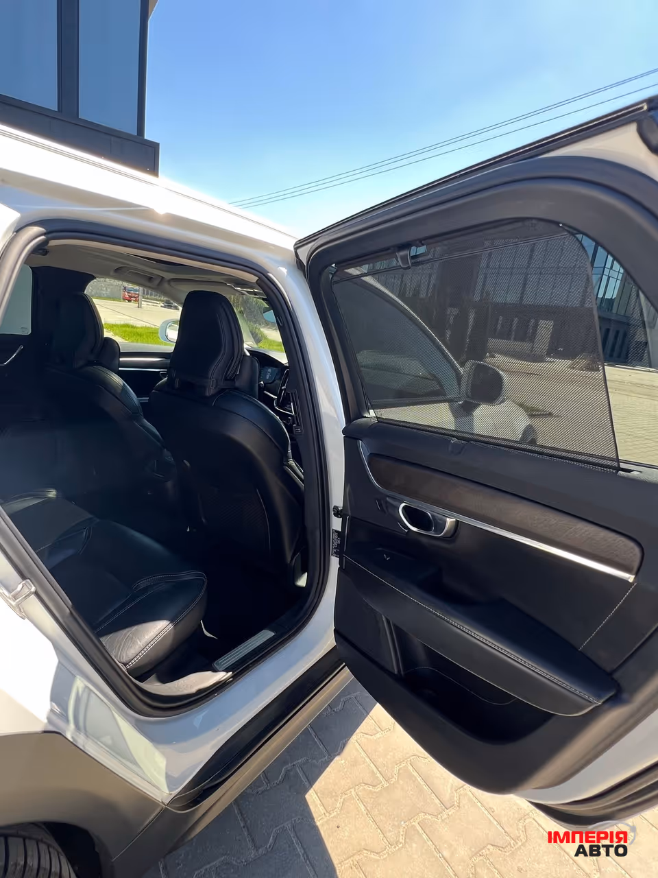 Volvo V90 Cross Country - фото 19