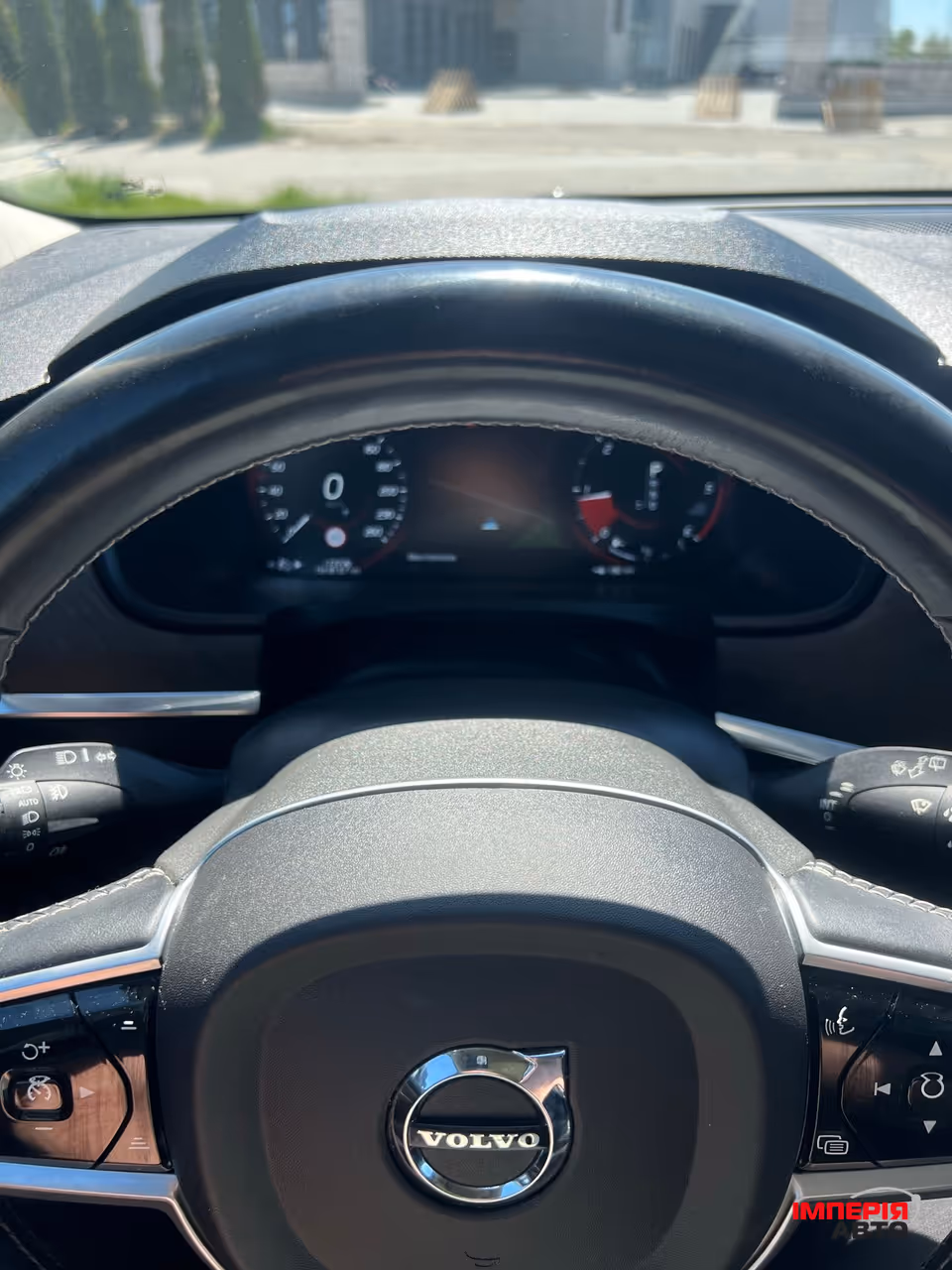 Volvo V90 Cross Country - фото 14