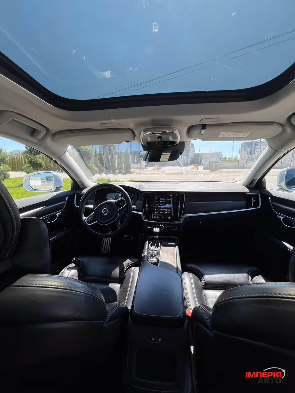 Volvo V90 Cross Country - фото 21