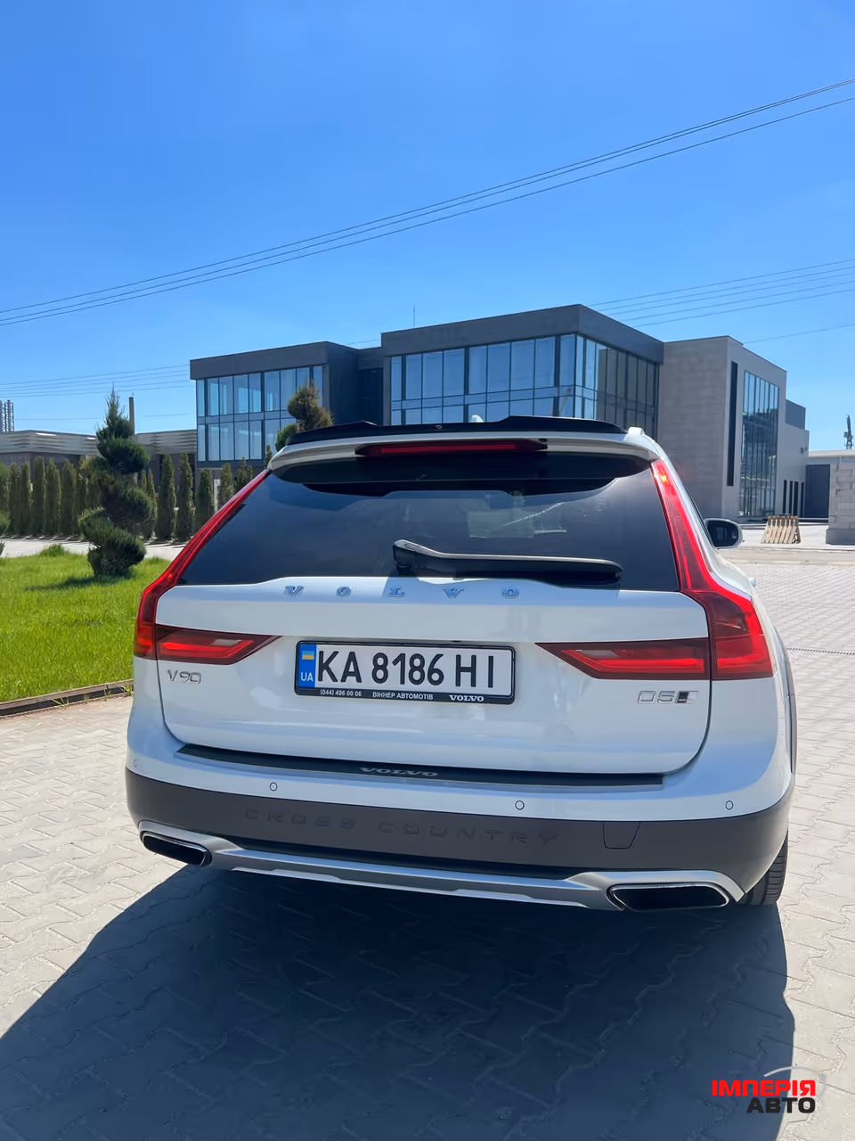 Volvo V90 Cross Country - фото 6