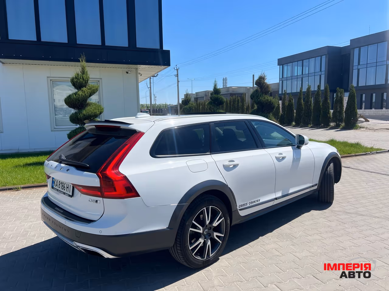 Volvo V90 Cross Country - фото 5