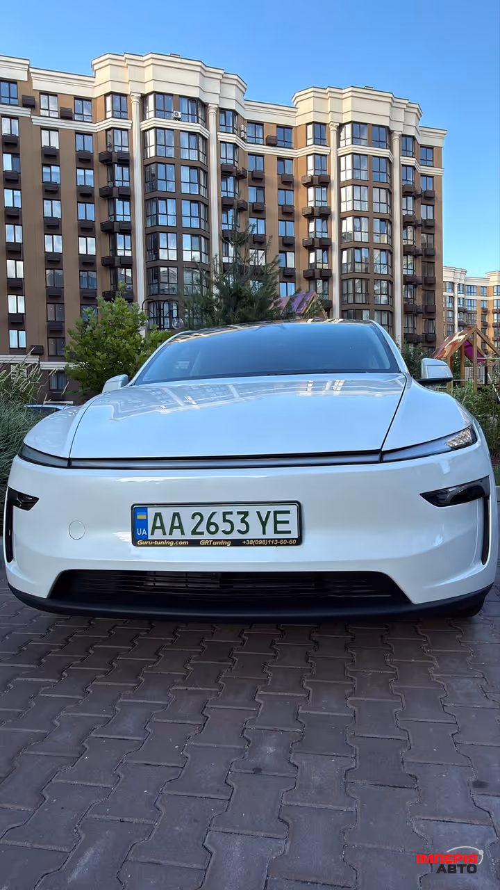 Tesla Model Y - фото 2