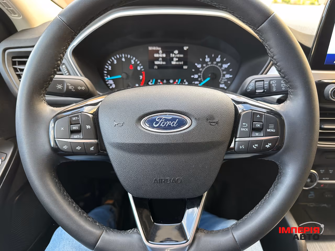 Ford Escape - фото 24