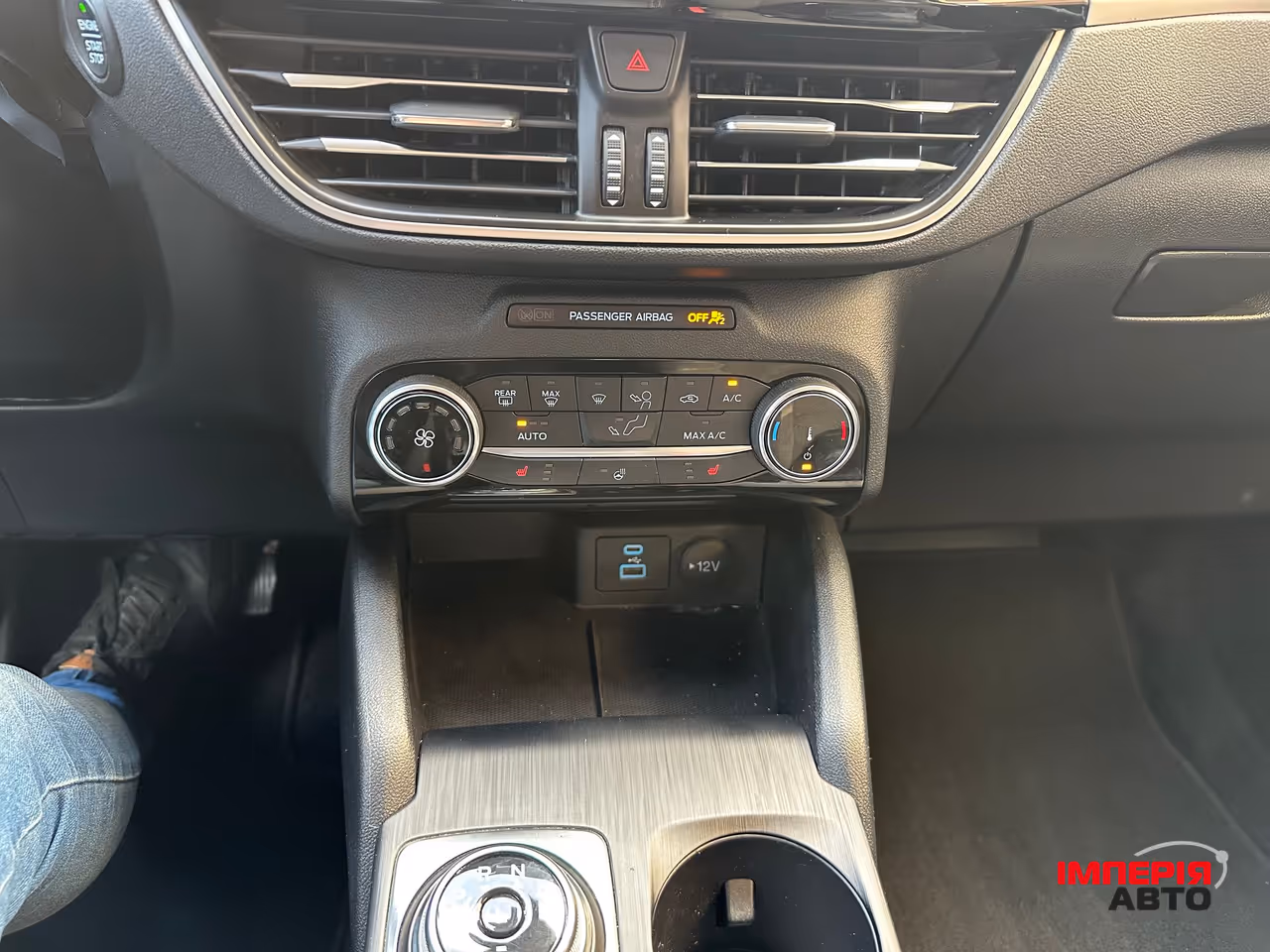 Ford Escape - фото 34