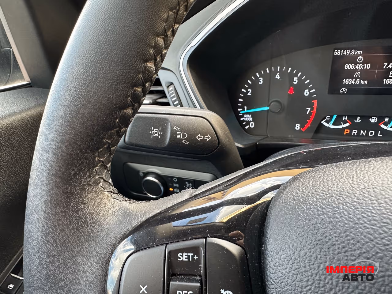 Ford Escape - фото 26