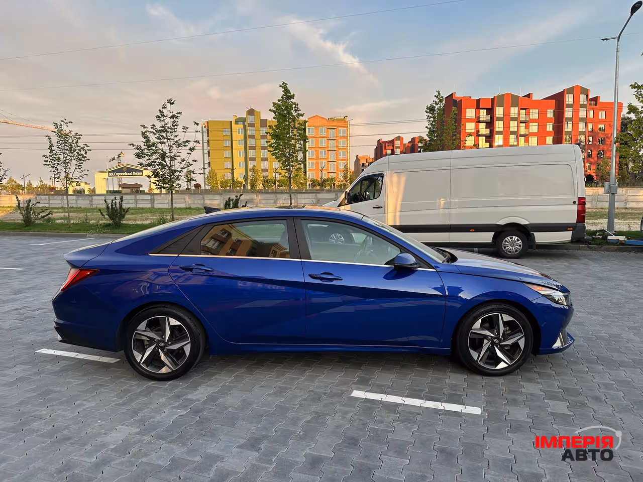 Hyundai Elantra - фото 7